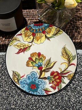 Tabletops Unlimited Caprice Dessert Plate Floral España Lifestyle Handcrafted